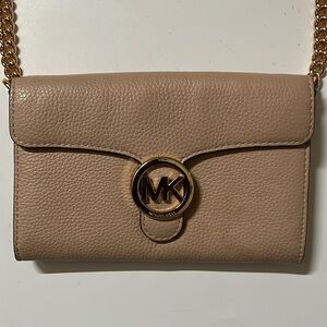 MICHAEL KORS ENVELOPE CHAIN WALLET ACCORDIAN STYLE CROSSBODY PURSE